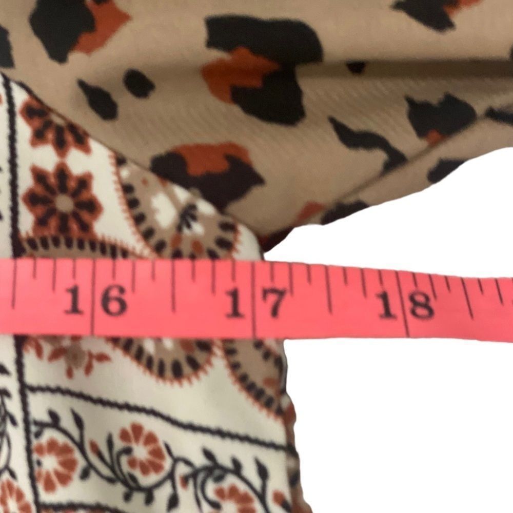 Andree By Unit Animal Print Size Small - image 4